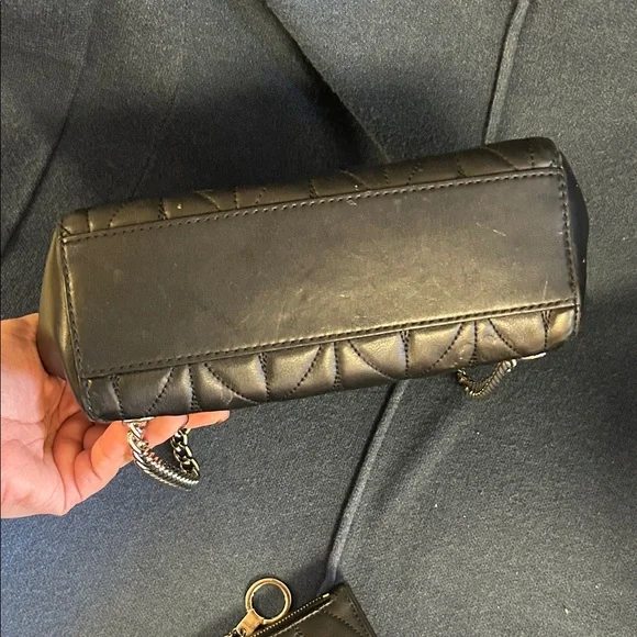 Kate Spade Black Quilted Shoulder Bag with Chain - Picture 5 of 9